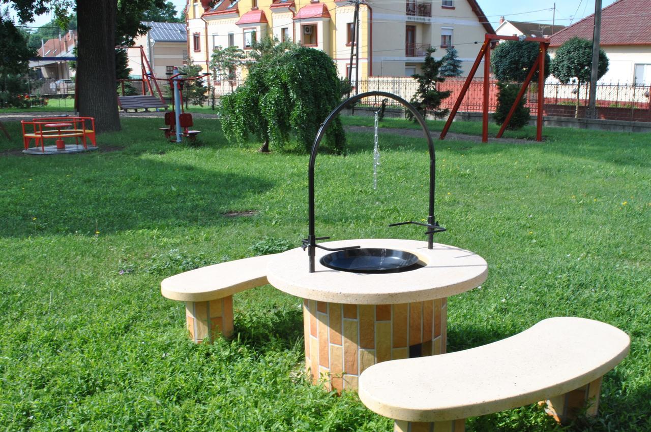 Mamre Szallo Hajduboszormeny Extérieur photo